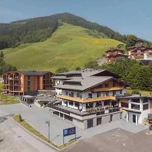 https://saalbach-suites-by-alps-resorts.saalbachhinterglemmhotels.com